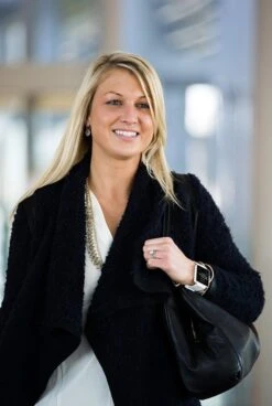 Garmin Vivoactive Smart Watch -Fitness Equipment Store df9028fcb6b065e000ffe8a4f03eeb38 5d0a75401f9a8 600x893 1