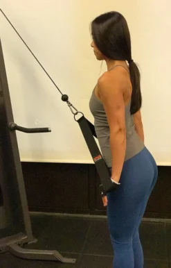 IPR Fitness ISO Handle PRO -Fitness Equipment Store efdf562ce2fb0ad460fd8e9d33e57f57 5d0a75608f745 600x938 1