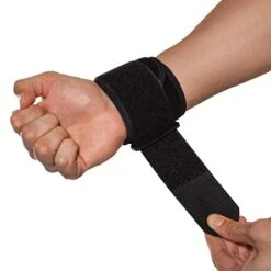 BraceUP Wrist Wraps -Fitness Equipment Store f7696a9b362ac5a51c3dc8f098b73923 5d0a7579cff4f